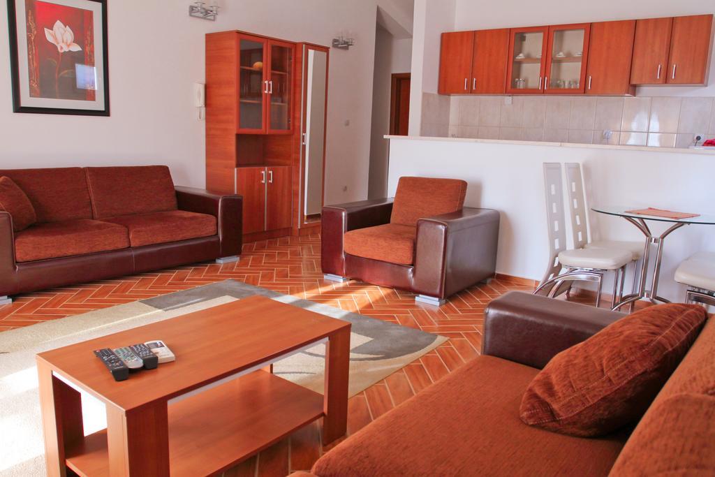 Bianca Apartments แฮร์เซ็ก-โนวี ภายนอก รูปภาพ