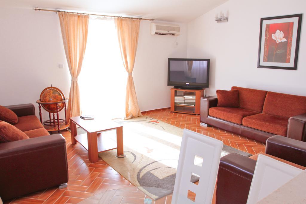 Bianca Apartments แฮร์เซ็ก-โนวี ภายนอก รูปภาพ