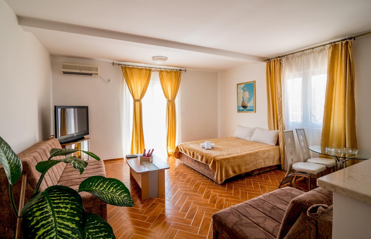 Bianca Apartments แฮร์เซ็ก-โนวี ภายนอก รูปภาพ