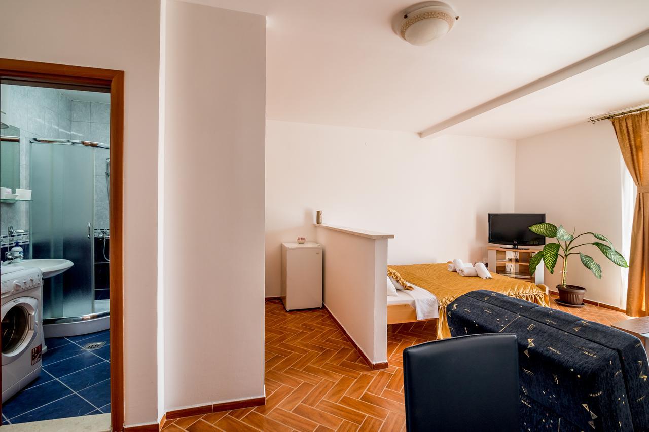 Bianca Apartments แฮร์เซ็ก-โนวี ภายนอก รูปภาพ