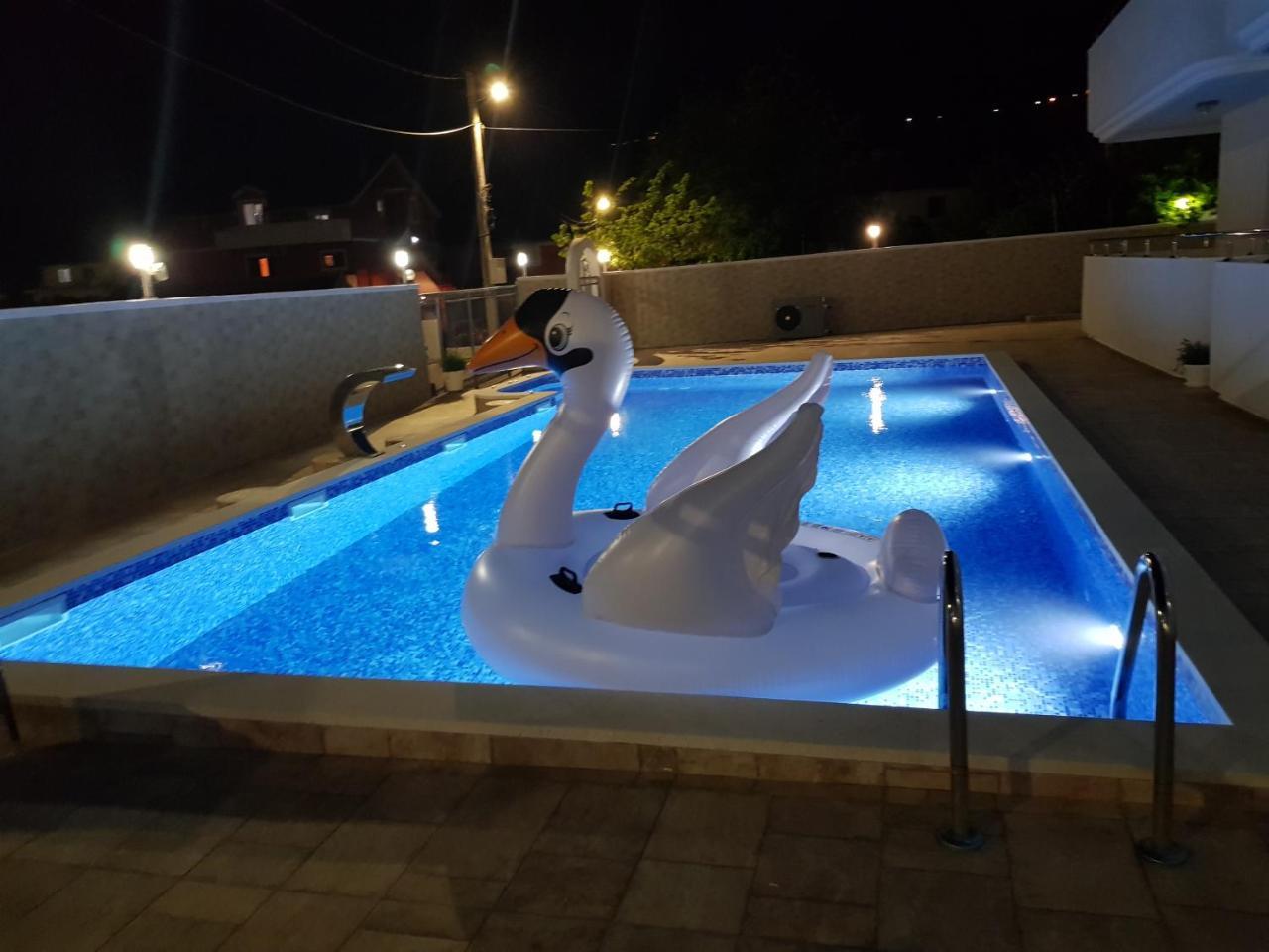 Bianca Apartments แฮร์เซ็ก-โนวี ภายนอก รูปภาพ